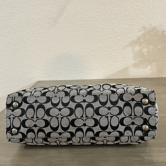 Coach Black and Gray Shoulder Bag - Picture 8 of 12